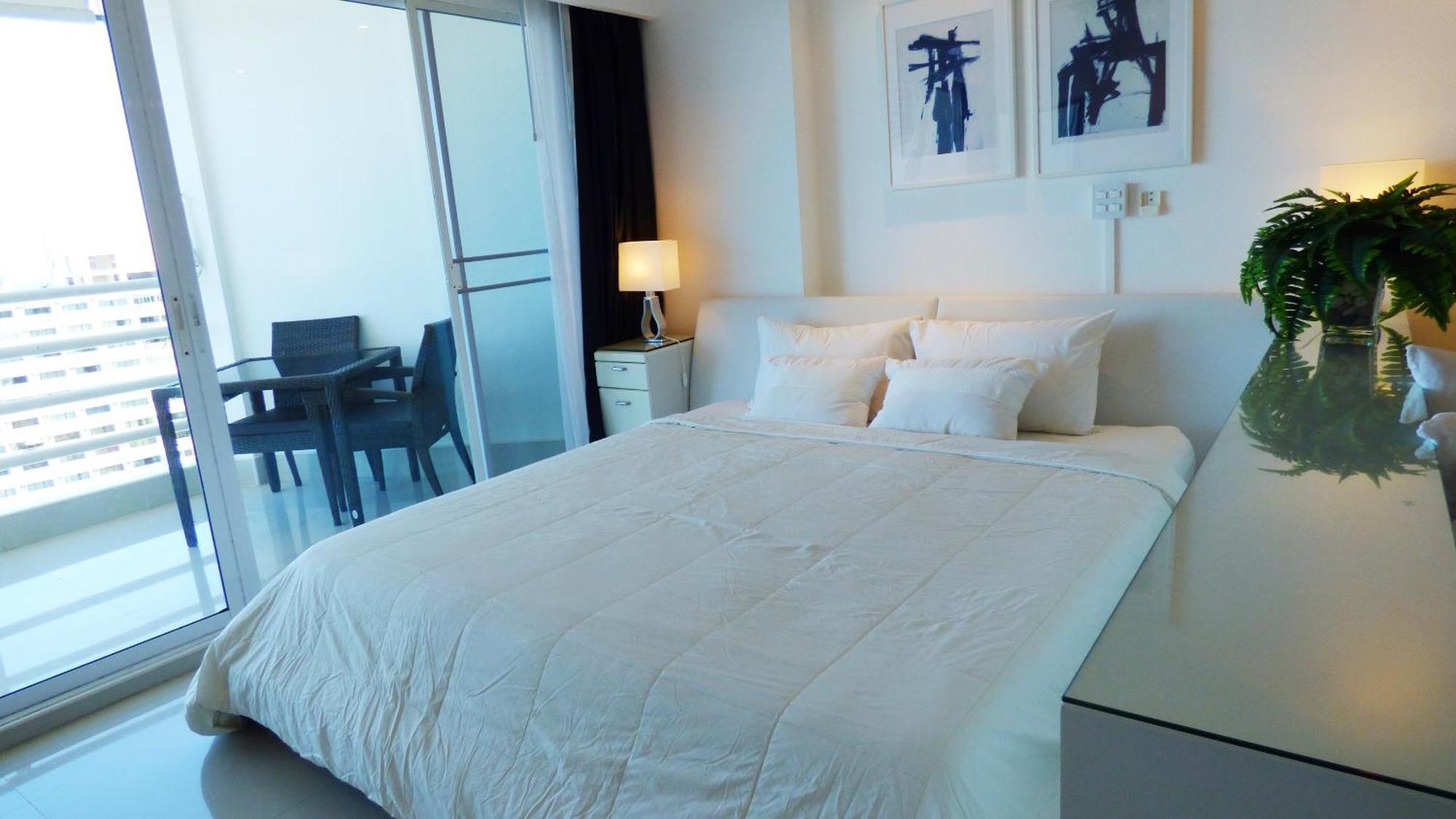 Beautiful Sea View Beach Front Condo パッタヤー エクステリア 写真