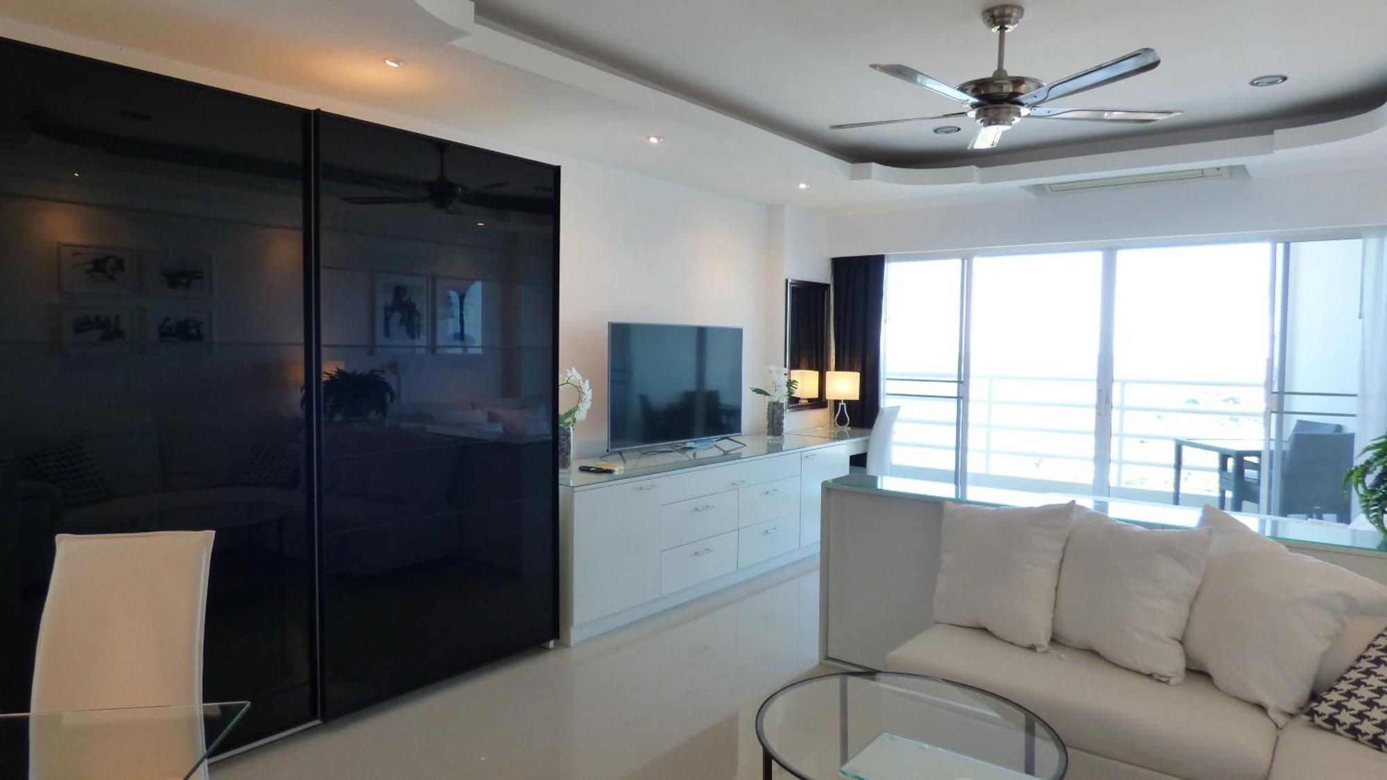 Beautiful Sea View Beach Front Condo パッタヤー エクステリア 写真